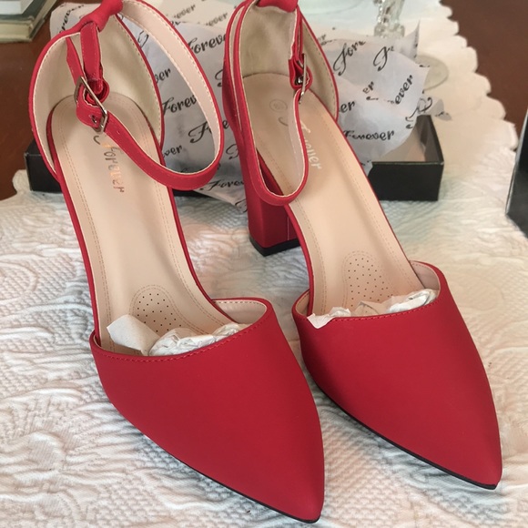 NEW red heels 8.5 - Picture 8 of 9
